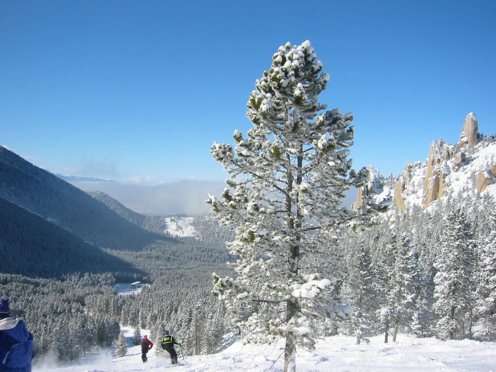 Snow-covered Palisades slopes at Red Lodge Mountain